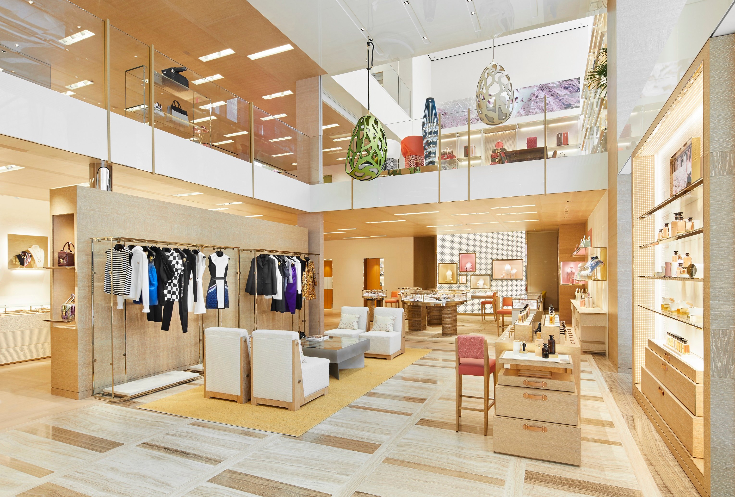 ParametricArchitecture on X: Louis Vuitton celebrates the grand opening of  Maison Osaka Midosuji, the largest flagship store in Japan. Architect: Jun  Aoki and Peter Marino Location: #Osaka #Japan #louisvuitton #lv #facade  #building #