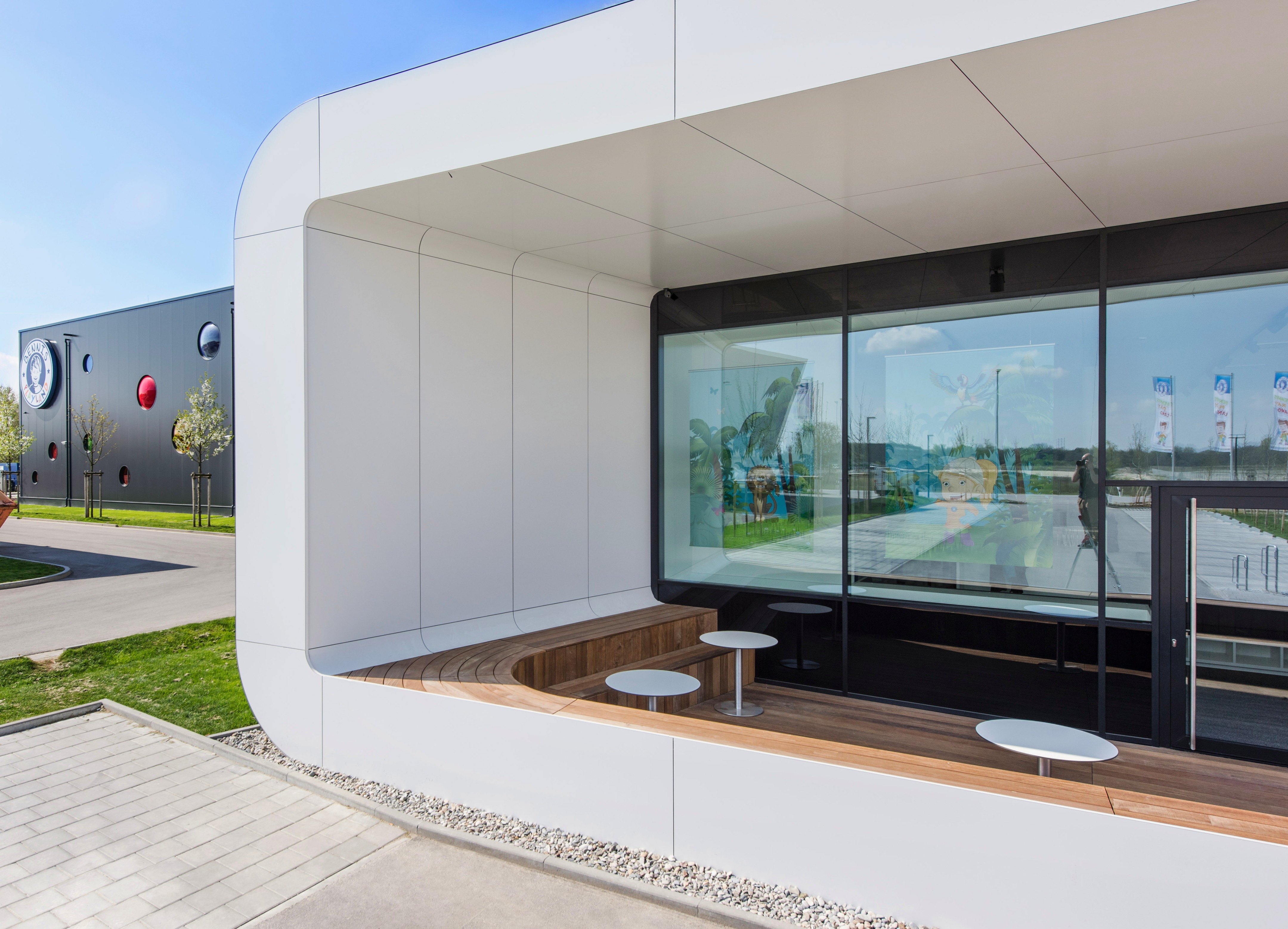 Bennis Playland Monovolume Architecture Design