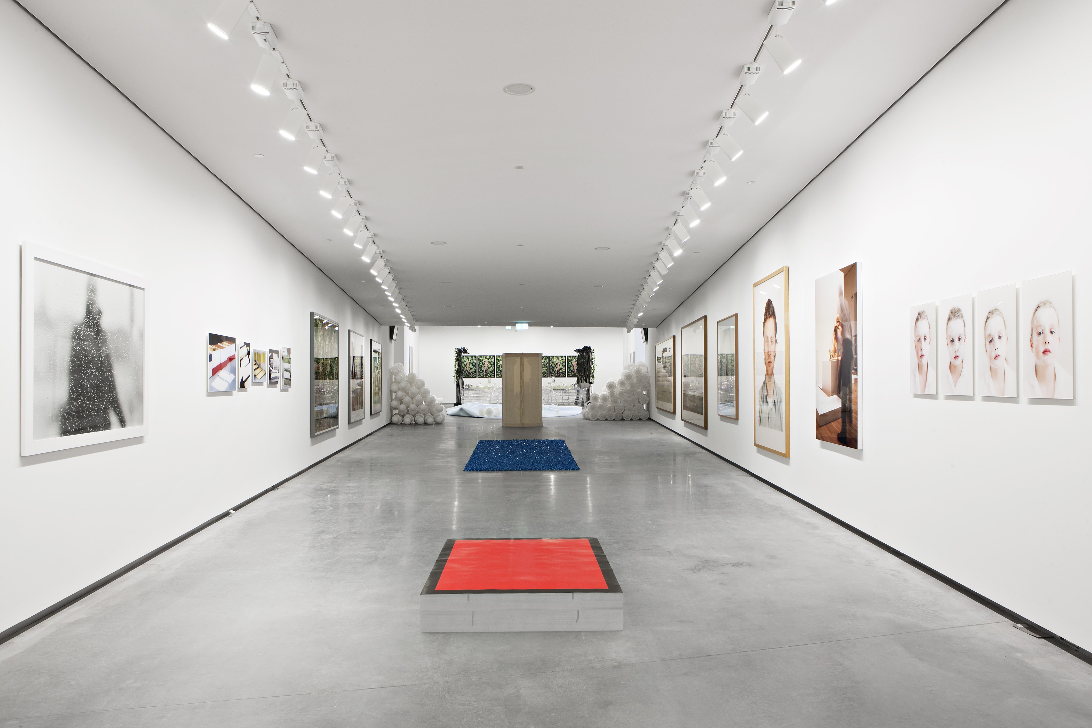 музей современного искусства интерьер
