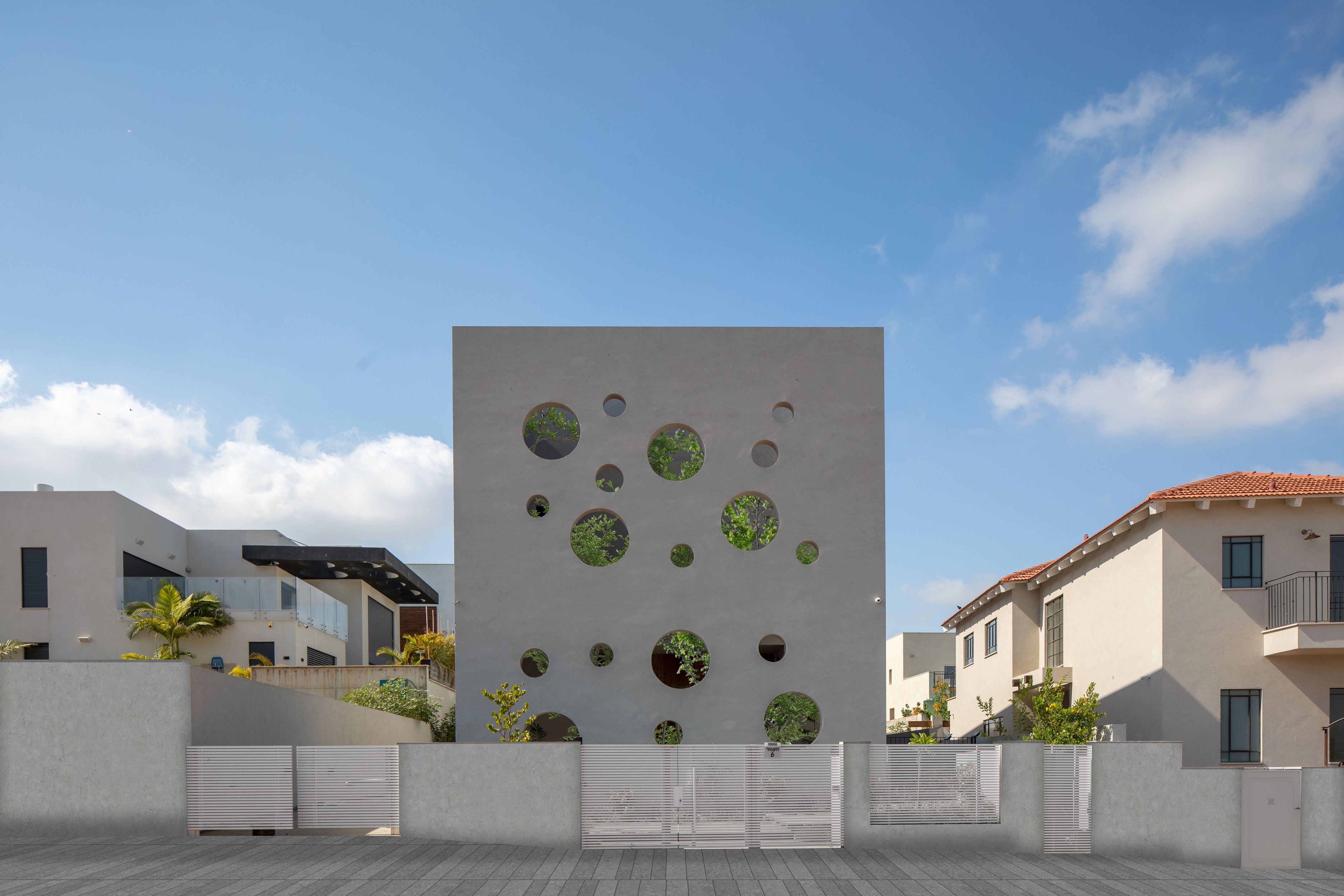 Swiss House | Dan & Hila Israelevitz Architects LTD