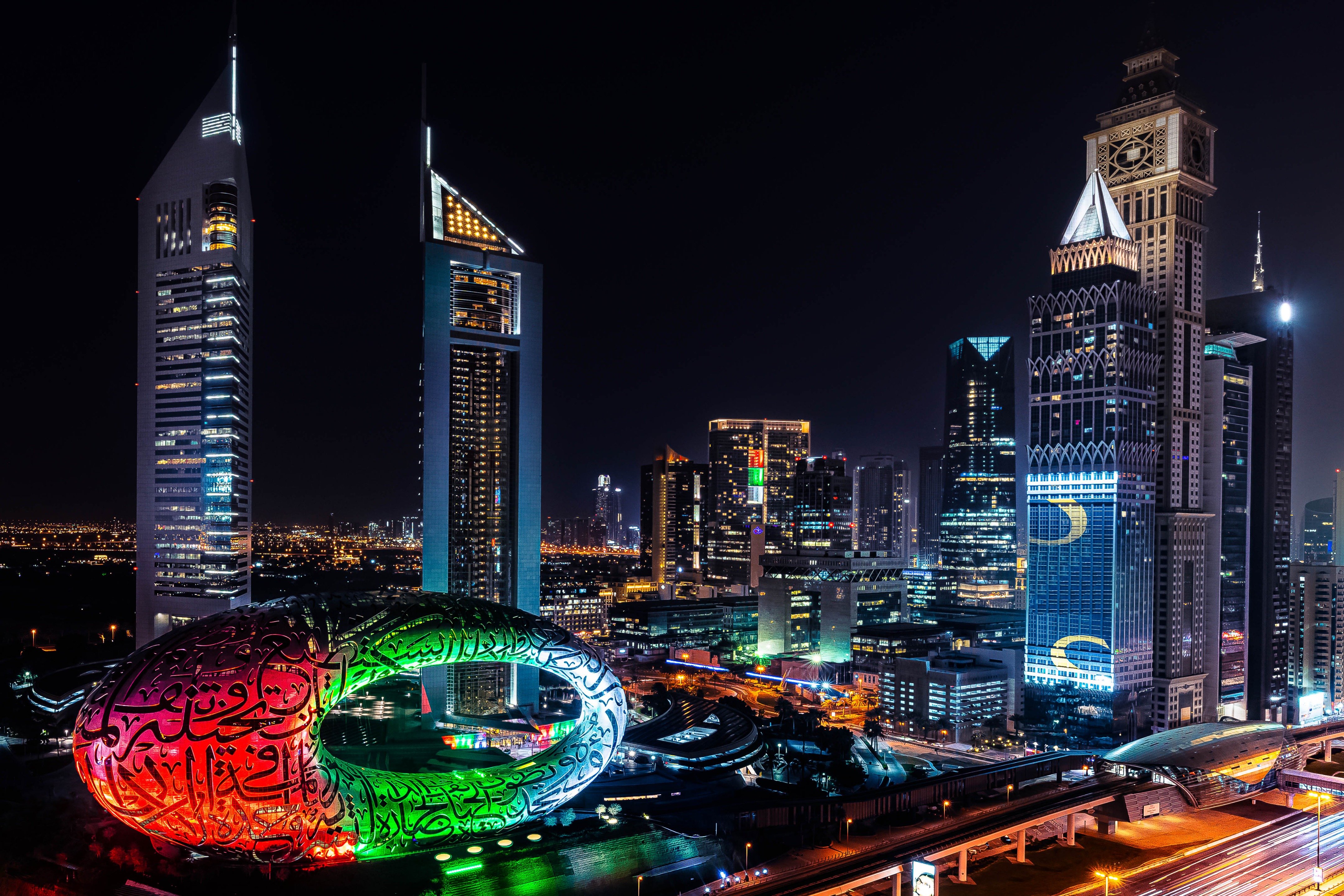 Дубай сегодня 19 апреля. Дубай 2023. Музей будущего в Дубае. Башня oko Дубай. Опус Тауэр Дубай.
