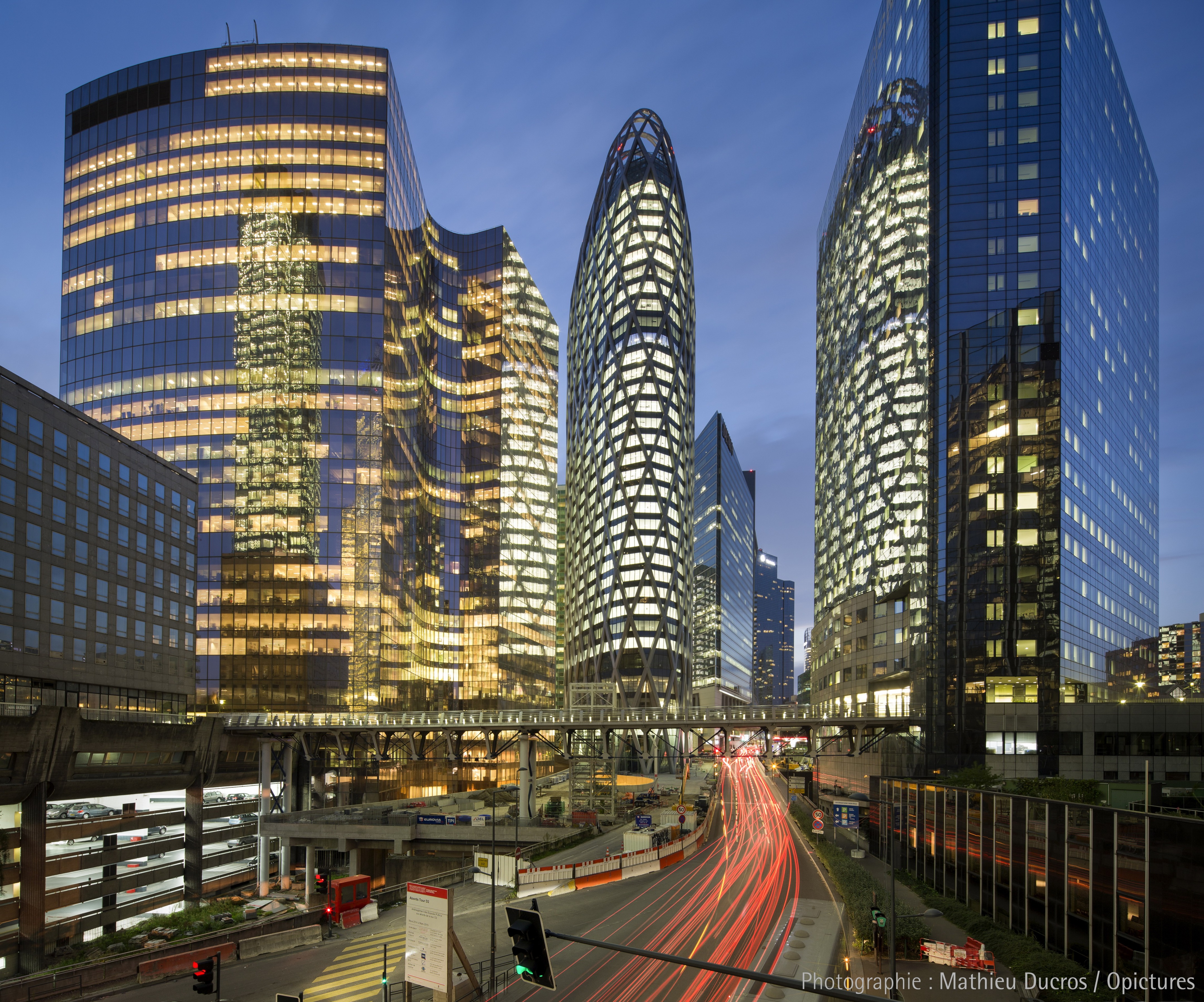 небоскребы парижа. париж сити дефанс. небоскребы парижа. монпарнас в париже смотровая площадка. панорама елисейских полей париж.