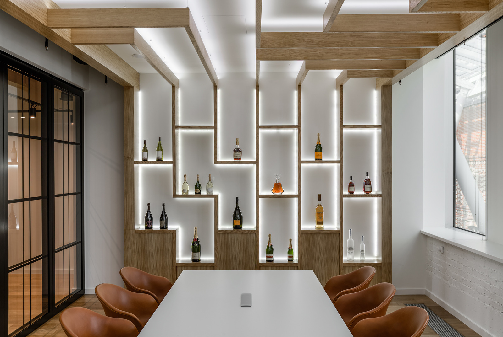 Louis Vuitton Moet Hennessey office design