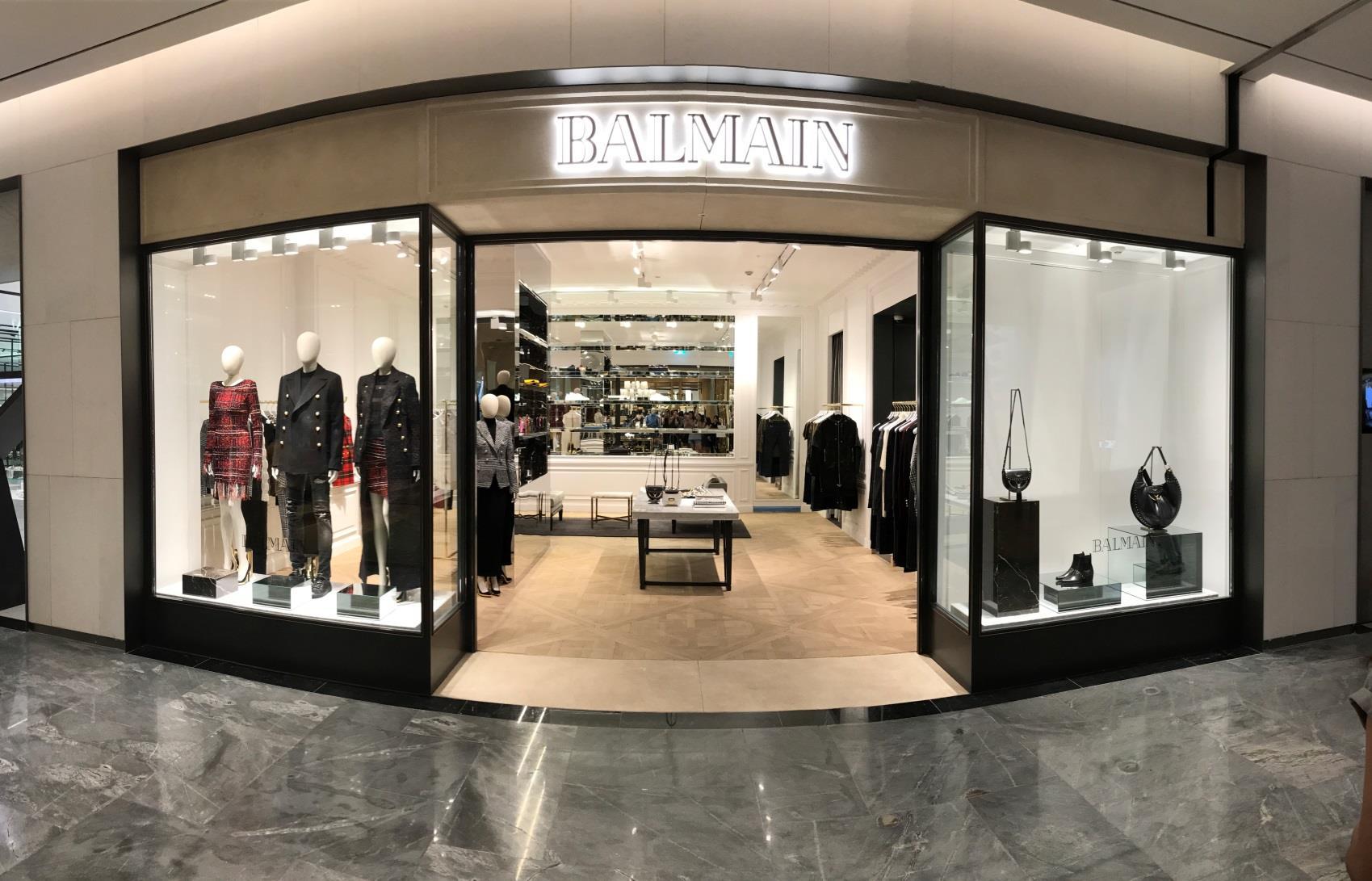 Boutique Balmain - Picture gallery