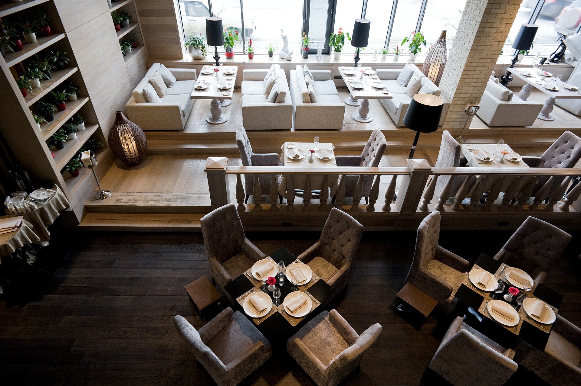 современная мебель для кафе и ресторанов