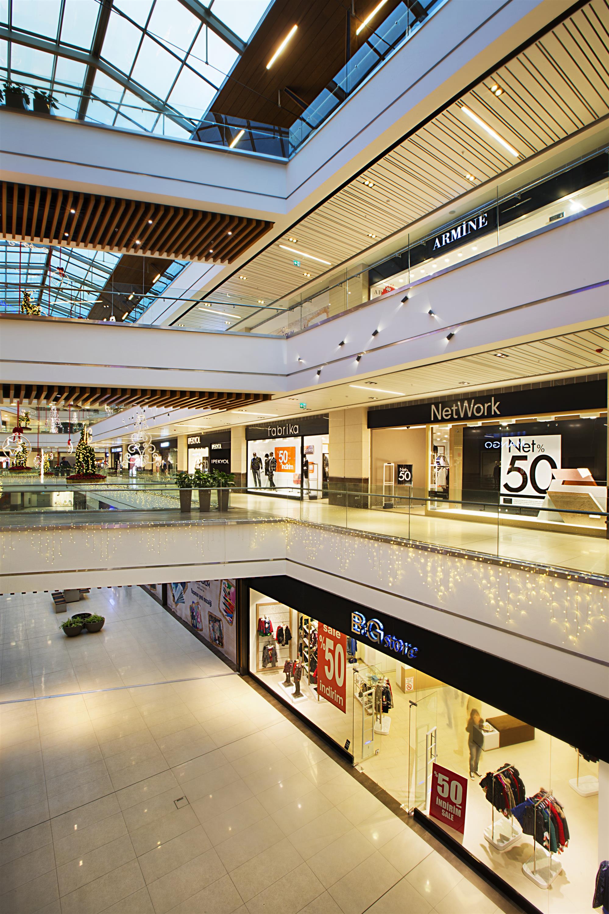 Shopping Fabrika Mall