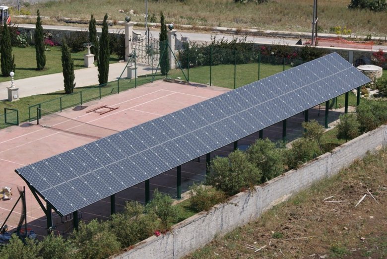 Impianto Fotovoltaico su campo da tennis