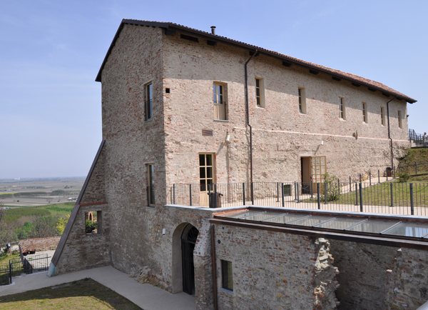 Restauro conservativo e recupero funzionale dell'edificio principale della fortezza di Verrua Savoia
