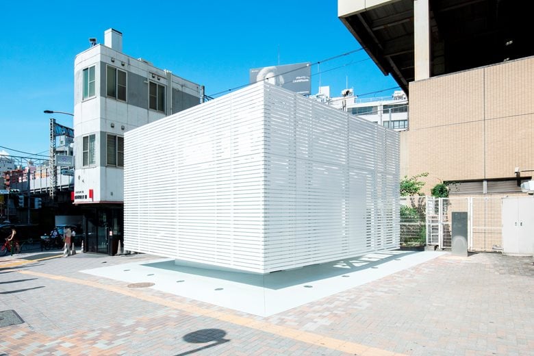 A Tokyo le toilette pubbliche diventano forme d'arte