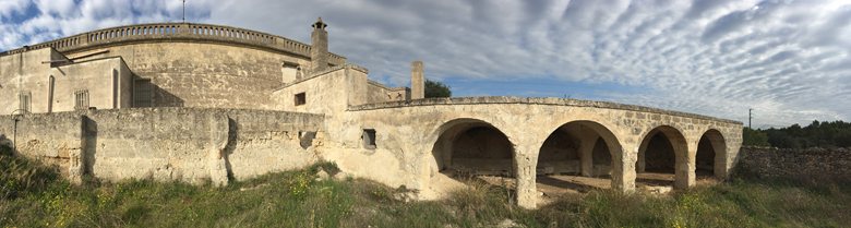 One of the hundreds Masseria in Crispiano,in the heart of Apulia. 