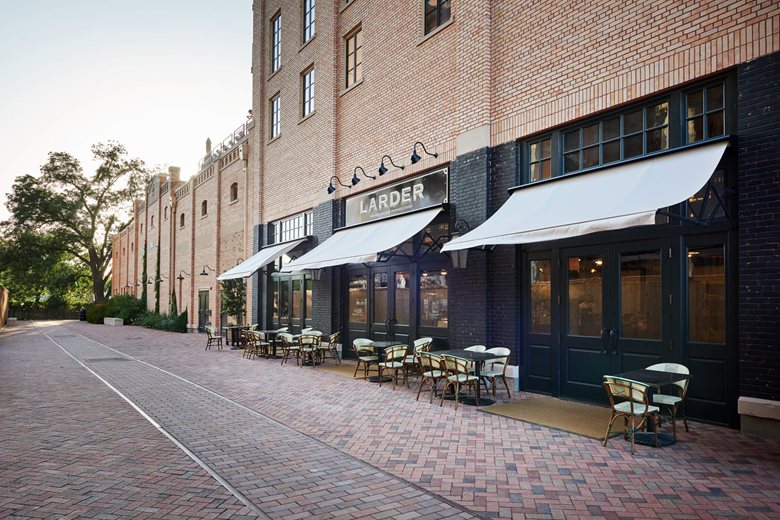 Larder Clayton Korte