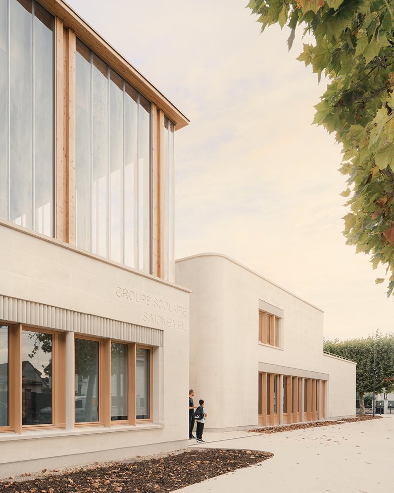 School complexSimone Veil