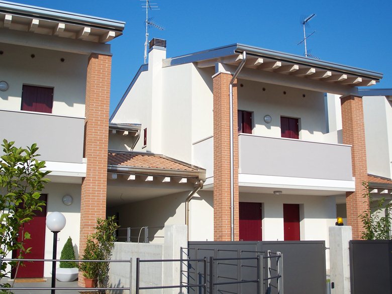 CASE A SCHIERA francesco corrado