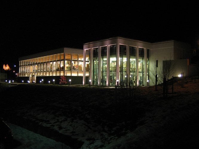 Amtsbókasafn Akureyri Library