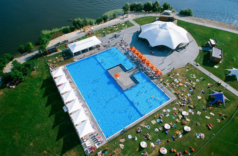 Biggest pool in Kiev