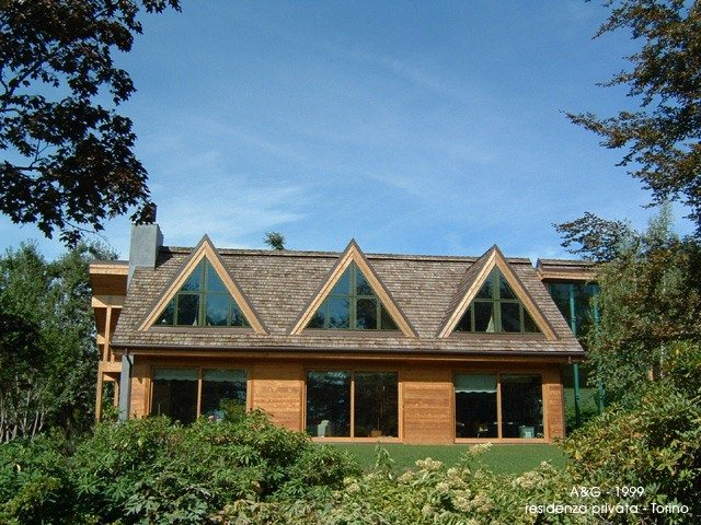 Western Red Cedar Log Home