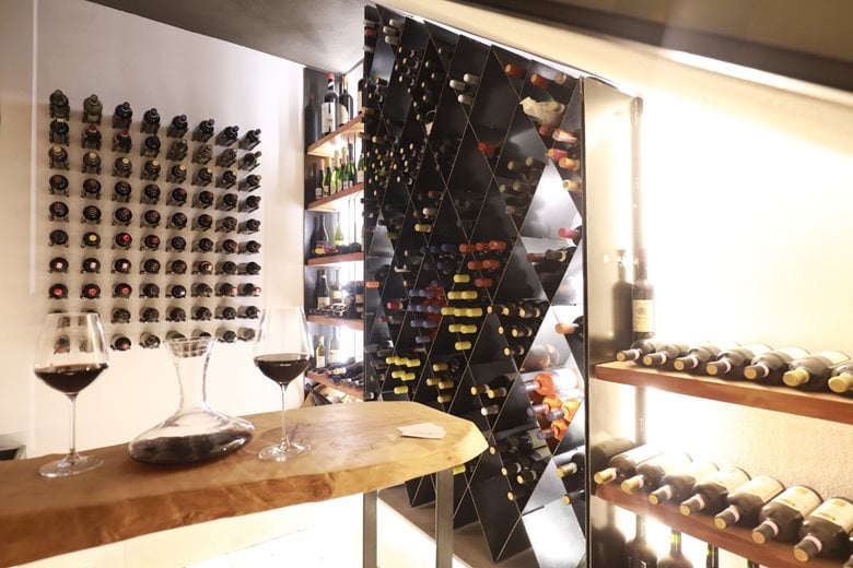 Wine room per la collezione di bottiglie !