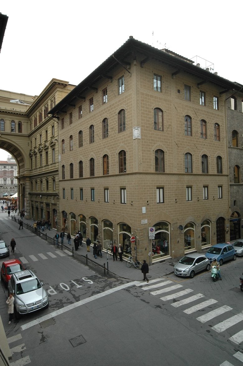 Restauro delle facciate e dell'androne di Palazzo Alinari già degli Anselmi 