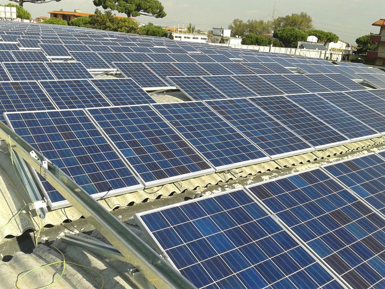 Impianto fotovoltaico su edificio