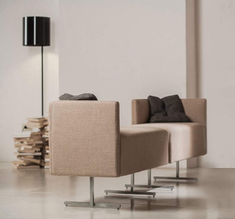L203 - Armchair with removable covers