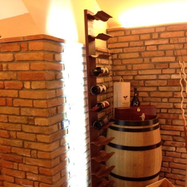 vertical wine rack with indirect light LED