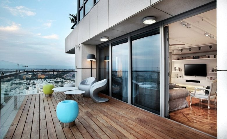 Tlv Ispiring apartment by Reuveni Architects