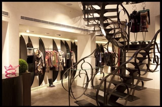 sculpture stairs | boutique  Cannes 