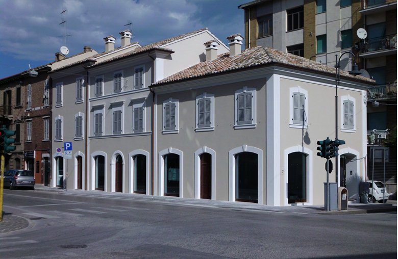 Ristrutturazione edifici del patrimonio edilizio esistente nel Borgo Marinaro