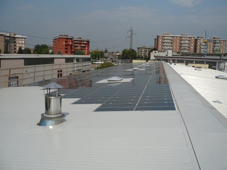 Fotovoltaico su complesso industriale | Rimozione amianto