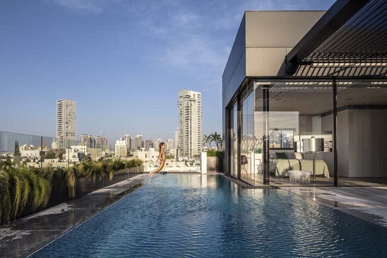 SQ5 - On a Tel Aviv rooftop resides a penthouse with a pool