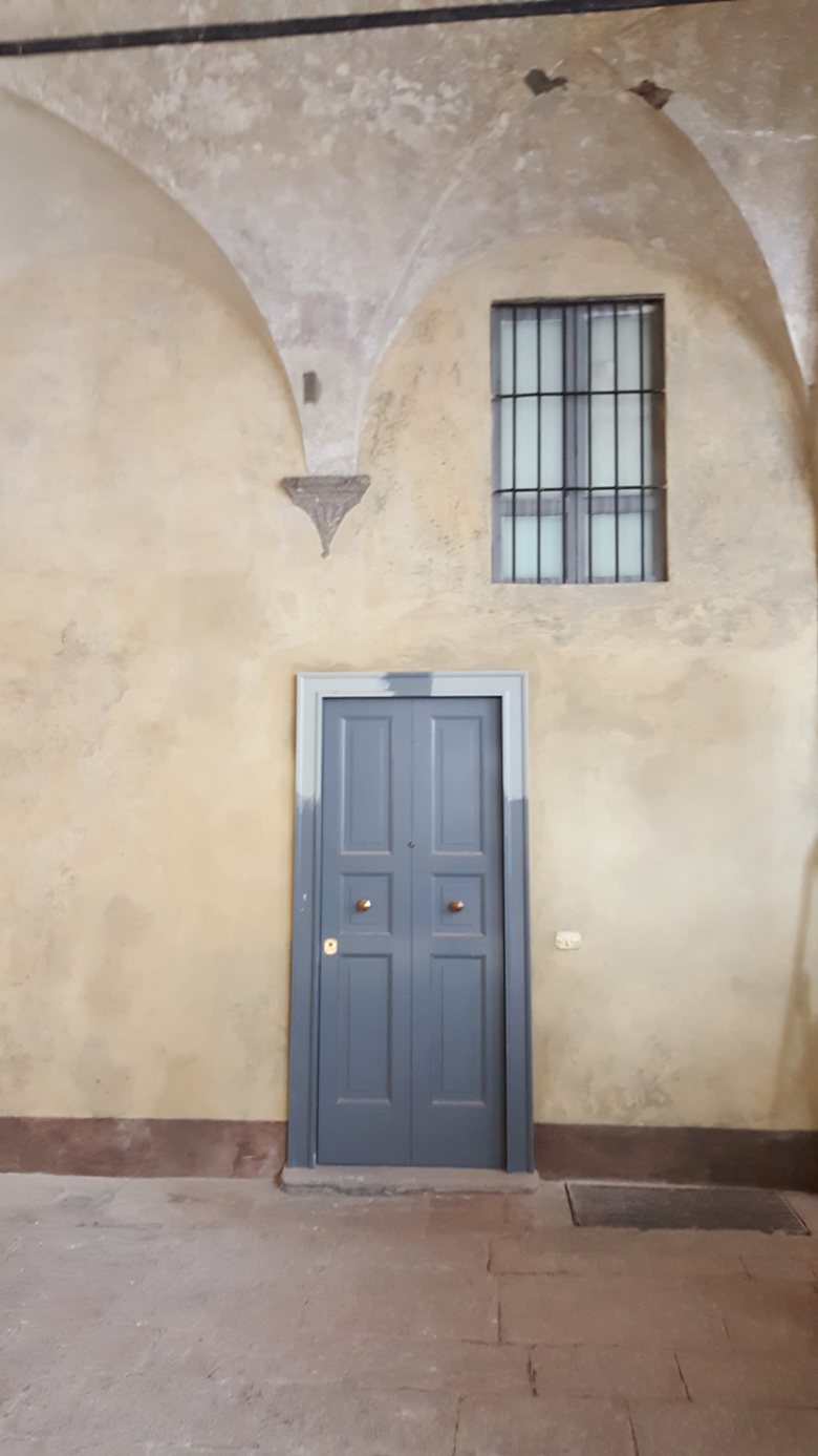 Restauro conservativo delle superfici di un portico loggiato ( sec XV°),