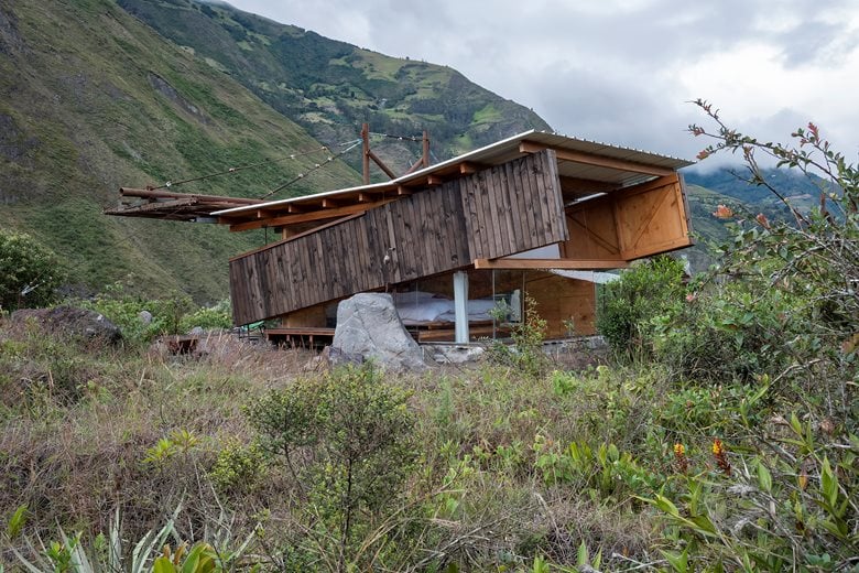 A lodging in the quarry, looking at Tungurahua