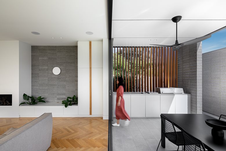 A modern extension to a 1928 Californian Bungalow