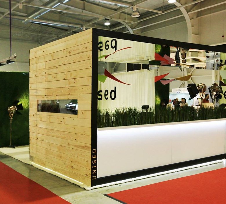 Exhibition stand for office furniture