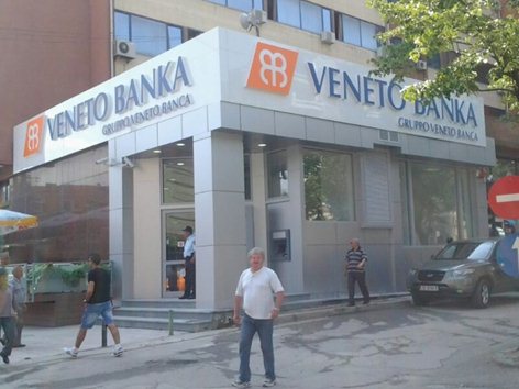 Veneto Banca Filiale Korca Albania Mca Architecture