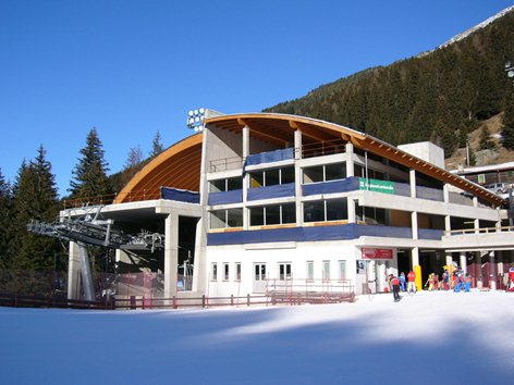 Infrastrutture connesse ai mondiali di sci 2005 in Valtellina 