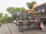 Lakefront Mings Café Renovation