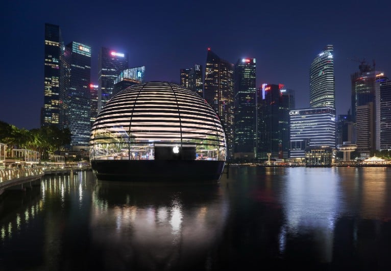Apple Marina Bay Sands A New Gemstone Celebrates Light On Singapore Waterfront